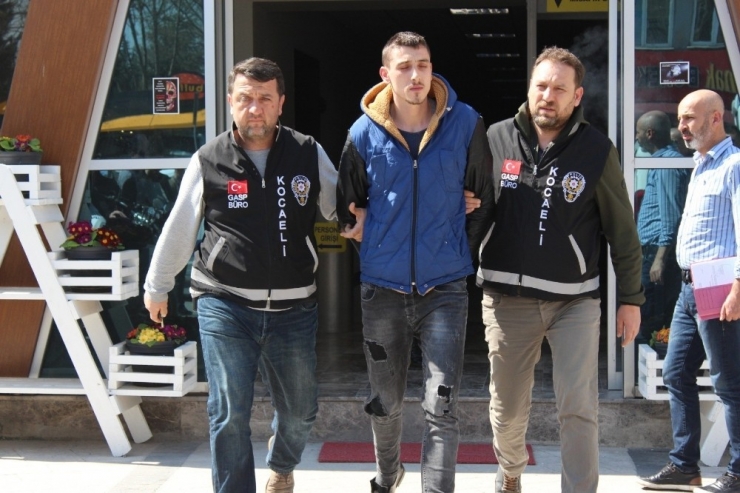 Engelli Şahsı 30 Kez Bıçaklayarak Öldüren Zanlıya Ağırlaştırılmış Müebbet Hapis