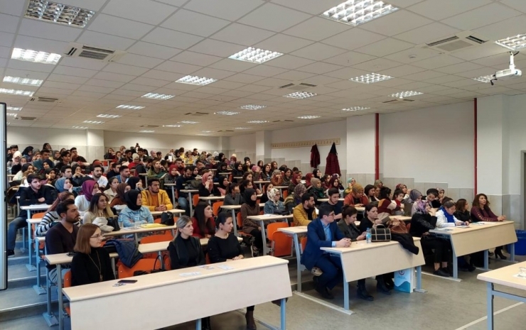 Üniversite De "Üreme Sağlığı" Paneli Düzenlendi