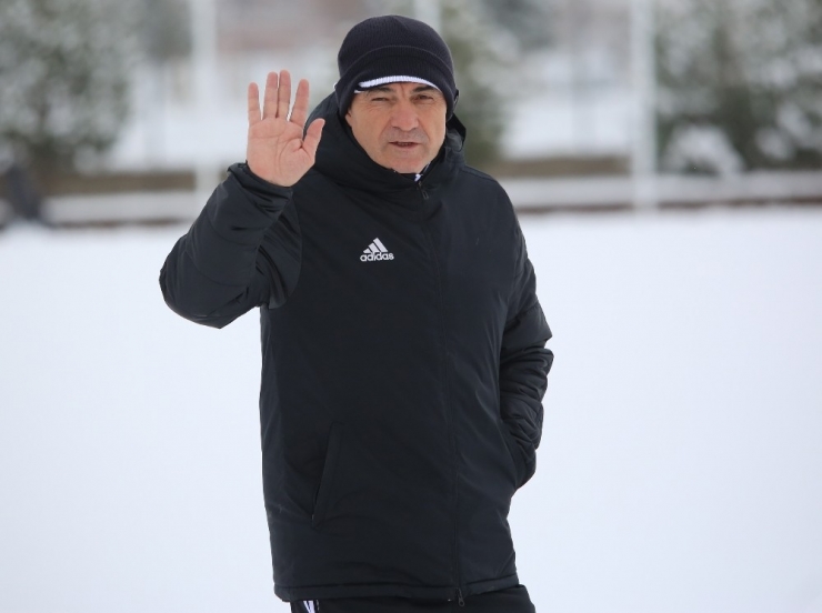 Lider Sivasspor’da Neşeli İdman