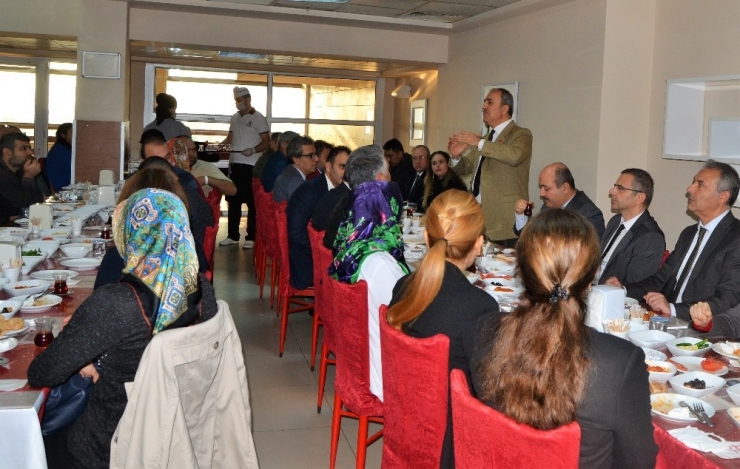 Sağlık Müdürü Bahçacı, Engelli Çalışanlarla Bir Araya Geldi