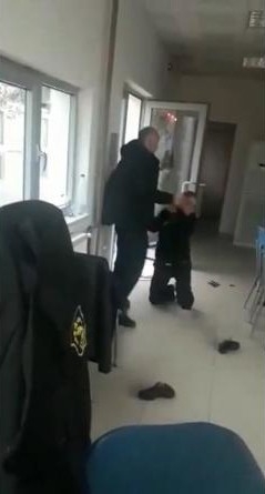 Erkek Memurdan Kadın Güvenlik Görevlilerine Şiddet