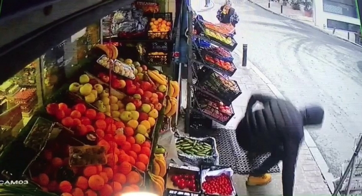 Şişli’de Yabancı Uyruklu Şahıs Bacağından Bıçaklandı