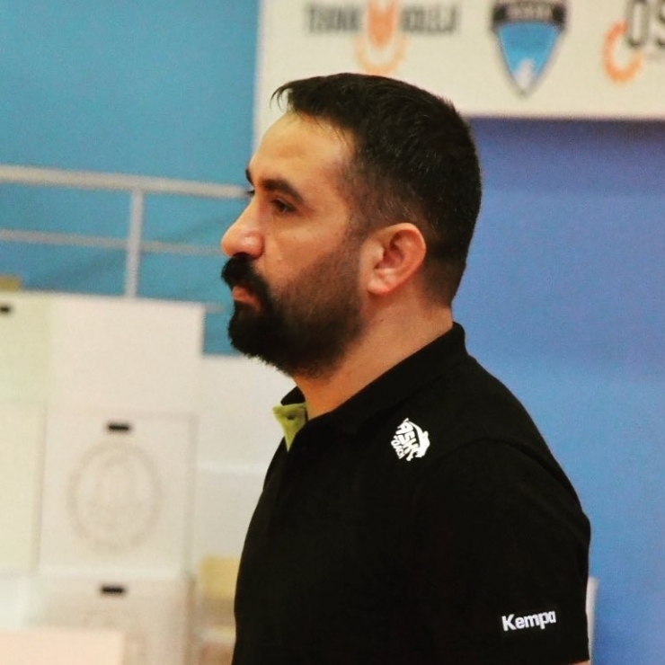 Osb Teknik Koleji Ve Atletikspor Antrenörü Harun Şahin