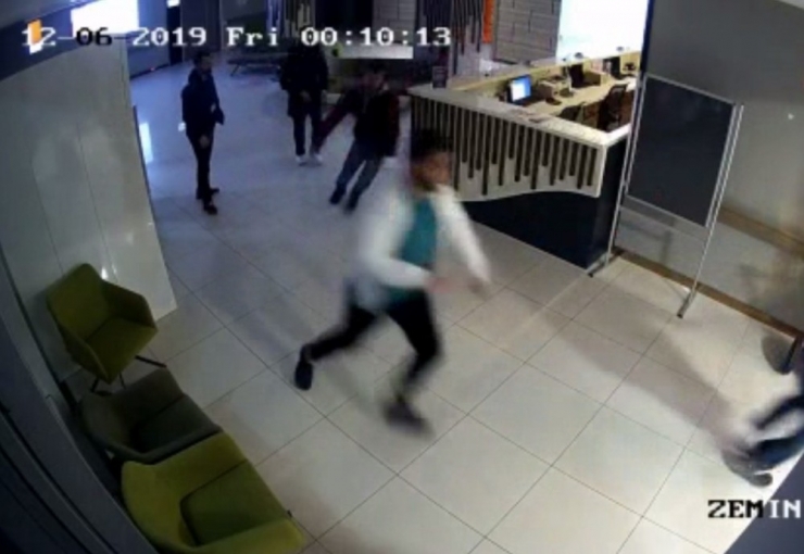 Hastane Çalışanı Bıçaklı Saldırıya Uğradı