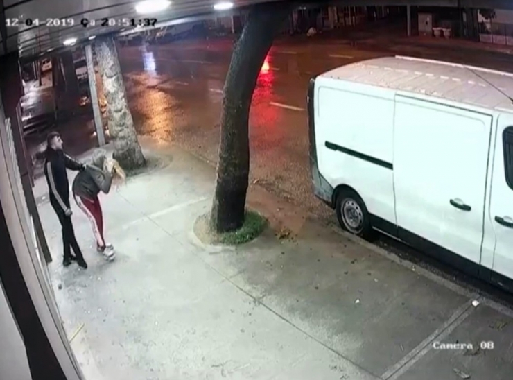 Bir Kadına Şiddet Görüntüsü De Bursa’dan