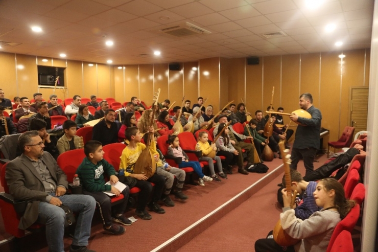 Erdemli’de Sanat Kurslarına Yoğun İlgi