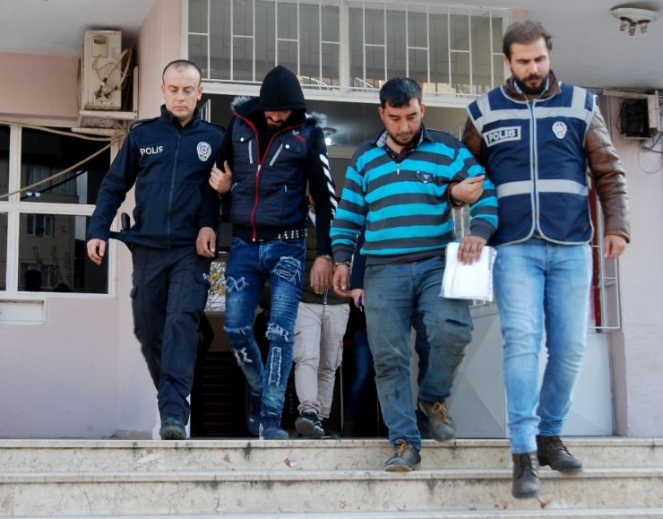 Hatay’da 8 Bin Paket Kaçak Sigara Ele Geçirildi