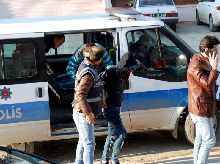 Hatay’da 8 Bin Paket Kaçak Sigara Ele Geçirildi