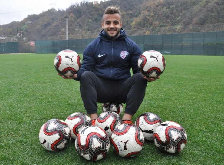 Mercan Çam: "Vefalı İnsanları Yarı Yolda Bırakmam"