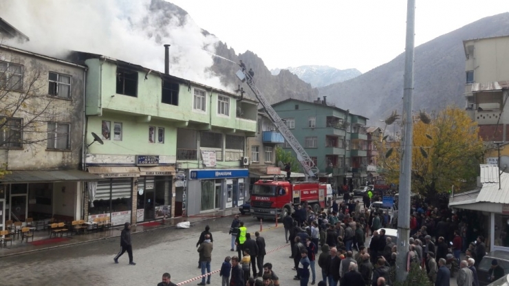 Yusufeli’nde Korkutan Yangın