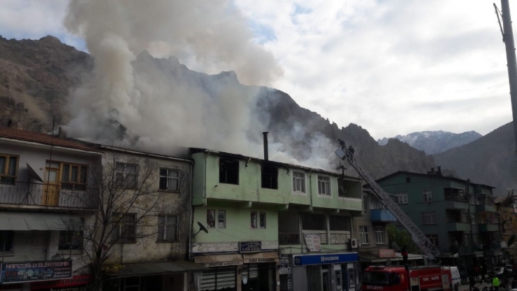 Yusufeli’nde Korkutan Yangın