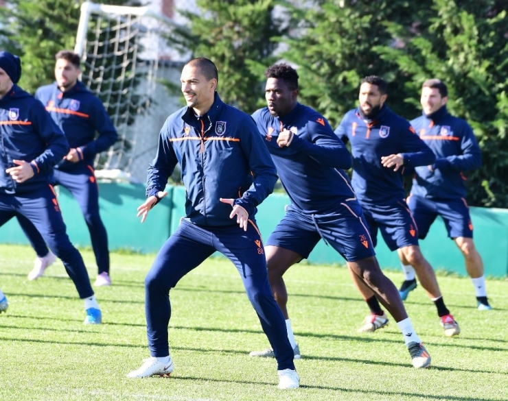 Başakşehir, Denizlispor Maçının Hazırlıklarını Tamamladı