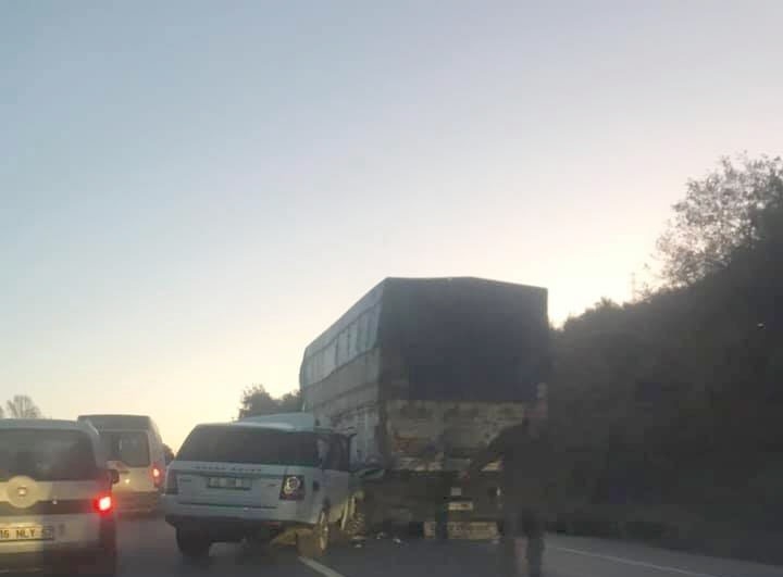 Bu Otomobilden Sağ Çıktı