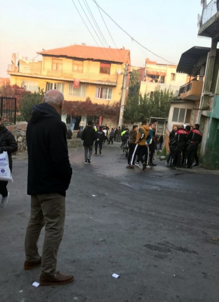 İzmir’de Kahvehanede Cinayet: 1 Ölü, 2 Yaralı