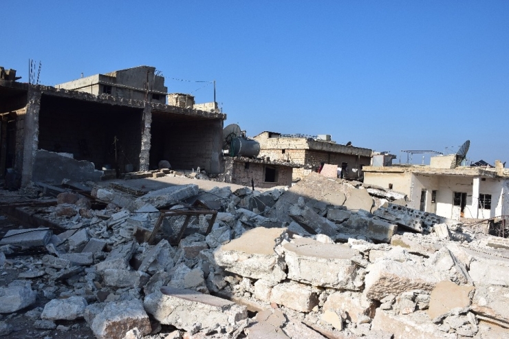 Rus Uçakları İdlib’e Saldırdı: 4 Ölü, 5 Yaralı