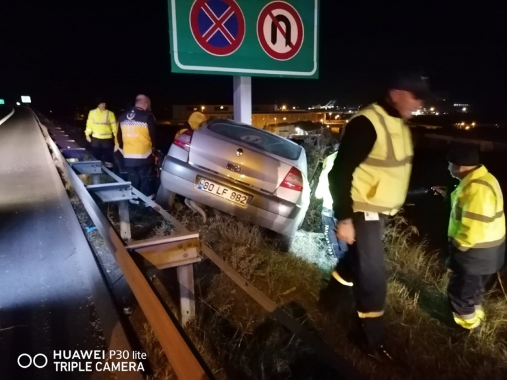 Deniz Astsubay Otobandaki Trafik Kazasında Hayatını Kaybetti