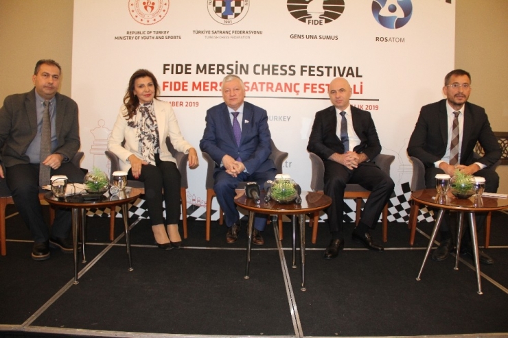 Satrancın Büyük Ustası Karpov Mersin’de