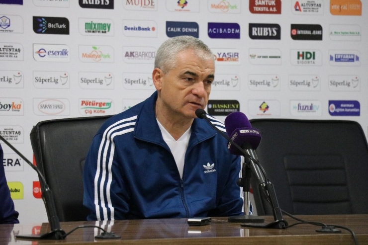 Rıza Çalımbay: "İyi Bir Takıma Karşı Çok İyi Bir Galibiyet Aldık"