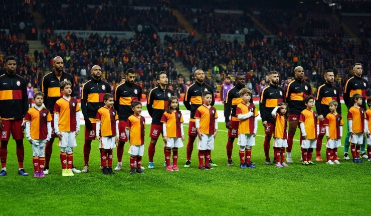 Süper Lig: Galatasaray: 0 - Aytemiz Alanyaspor: 0 (Maç Devam Ediyor)