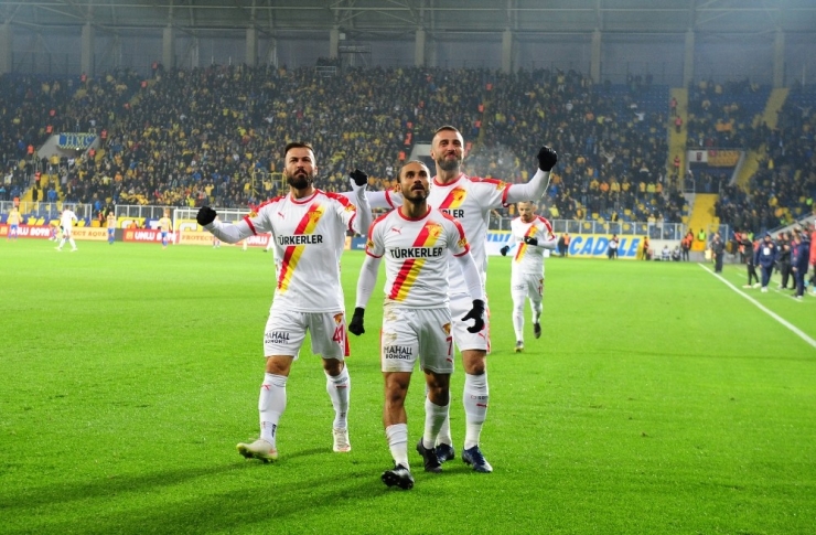 Süper Lig: Mke Ankaragücü: 1 - Göztepe: 1 (İlk Yarı)