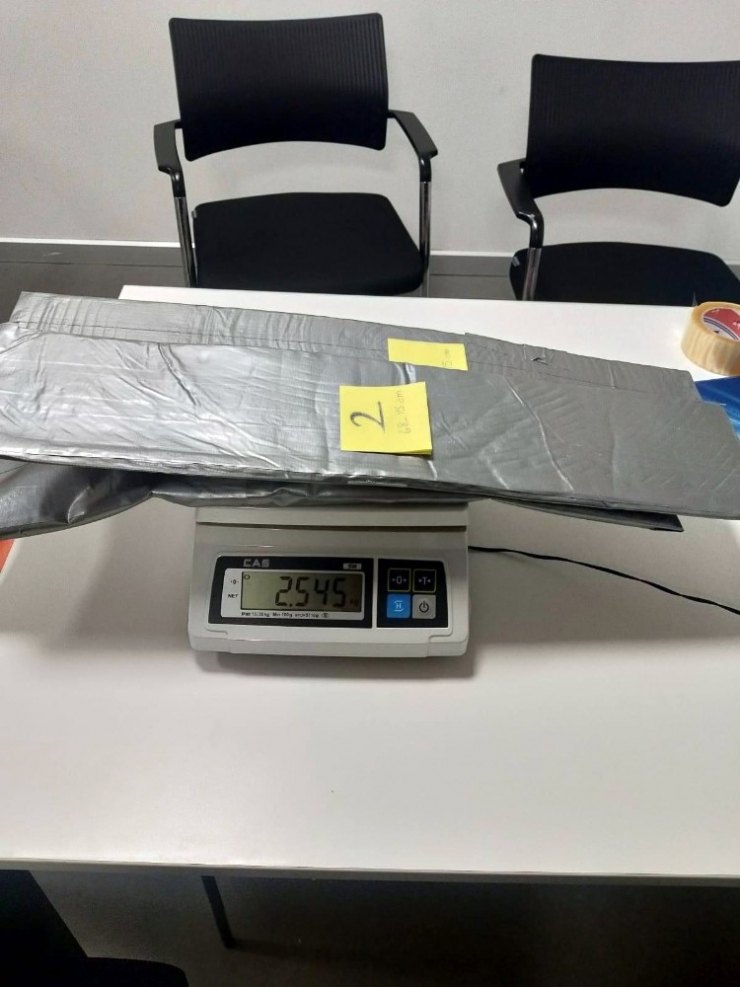 İstanbul Havalimanı’nda 1 Buçuk Milyonluk Kokain Operasyonu