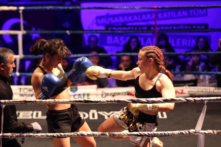 Tokat’ta Nefesleri Kesen Kick Boks Gecesi