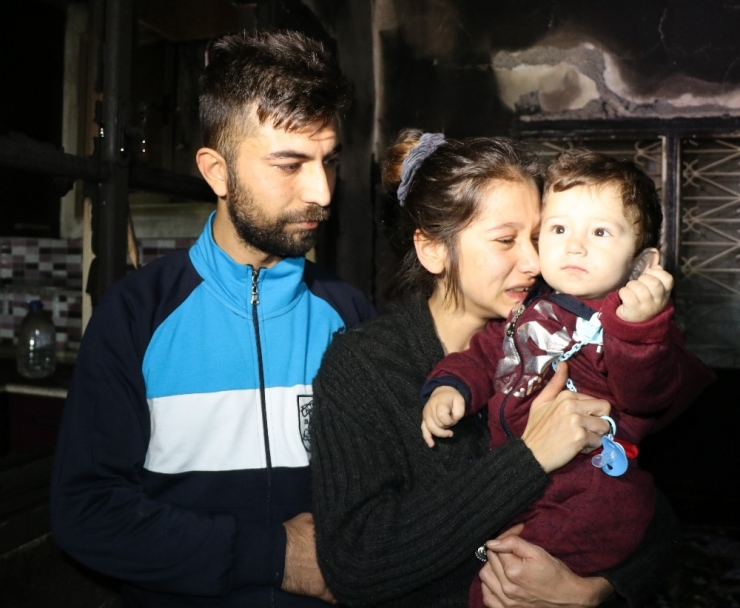 Evleri Yanan Çiftin Gözyaşları