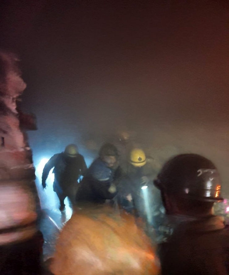 Hindistan’da Fabrikada Yangın: 43 Ölü