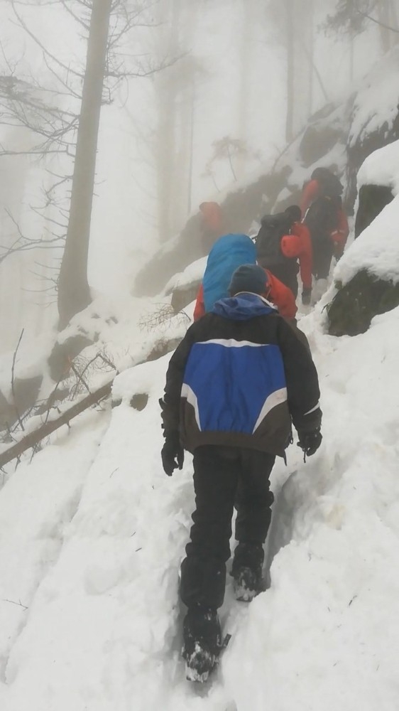 Kayıp Dağcıların Montunun Bulunduğu Bölge Aranıyor
