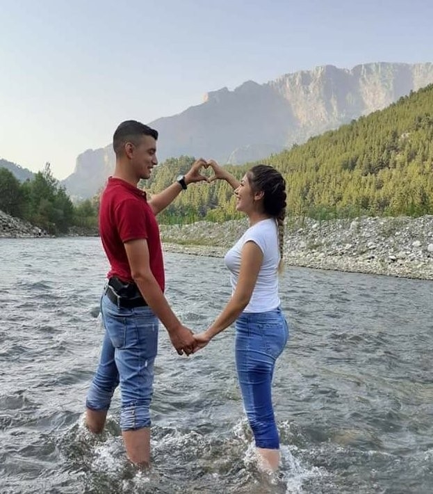 Yanlışlıkla Öldü Denilen Polisin Eşi, "Kasten Öldürmeden" Tutuklandı