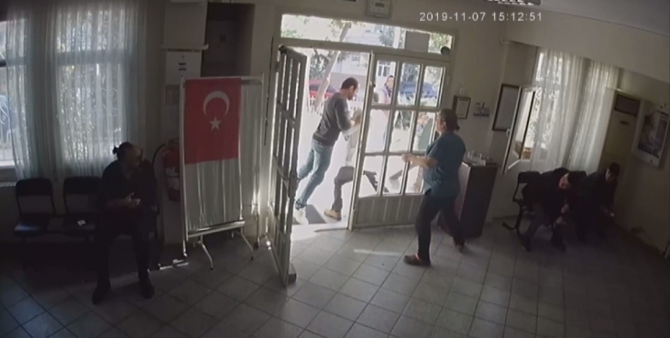 Rapor Vermedi Diye Doktora Kafa Atan Saldırgan Yakalandı