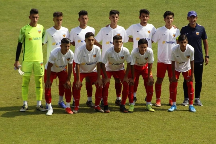 Genç Yeteneğin Attığı Akıl Dolu Pas, Penaltı İle Sonuçlandı