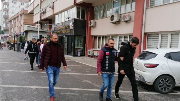 Kocaeli’de Günübirlik Kiralanan Eve Fuhuş Operasyonu: 3 Gözaltı