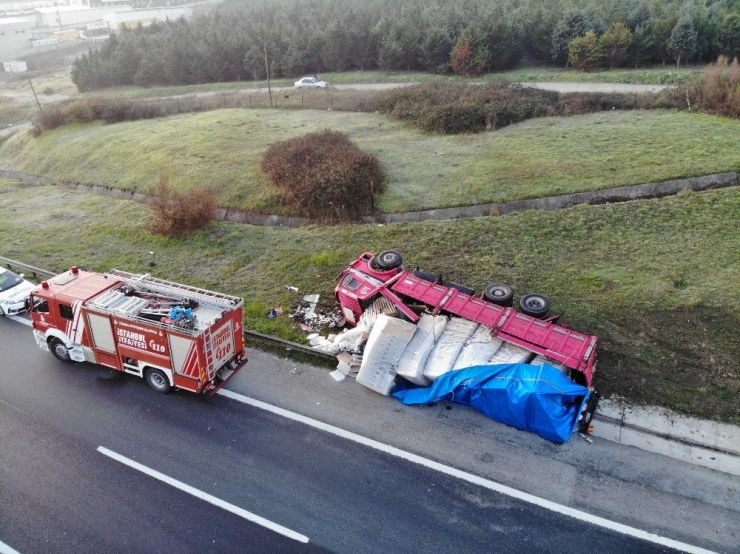 Tem Otoyolunda Trafik Kitlendi