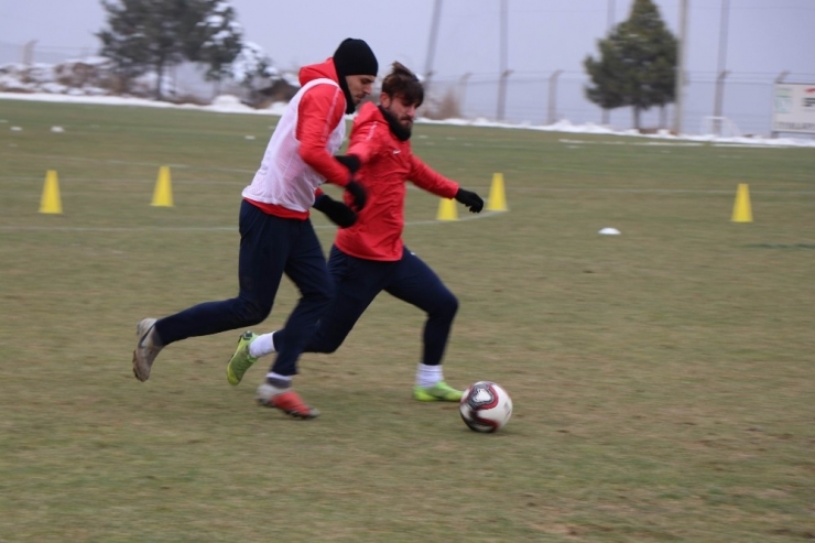 Nevşehir Belediyespor Çalışmalarına Ara Vermeden Devam Ediyor