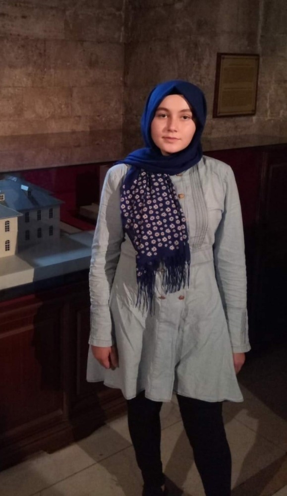 Liseli Genç Kızdan İki Gündür Haber Alınamıyor