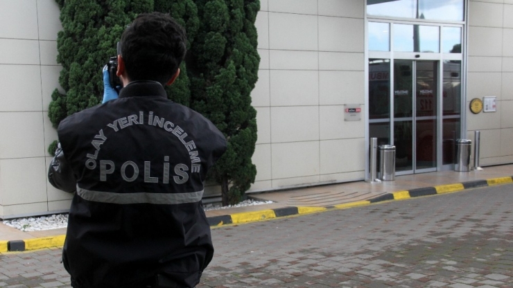 Genç Kadın Otelde Ölü Bulundu