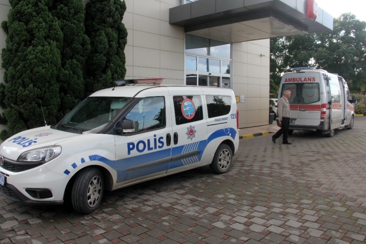 Genç Kadın Otelde Ölü Bulundu