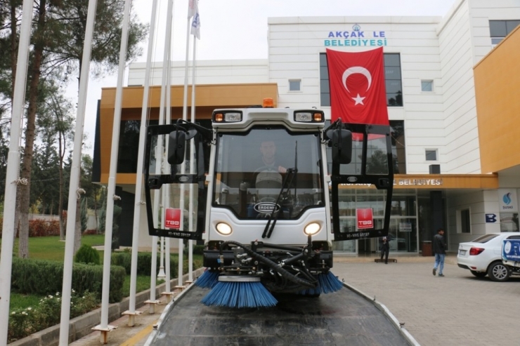 Akçakale Belediyesi Araç Filosunu Güçlendirmeye Devam Ediyor