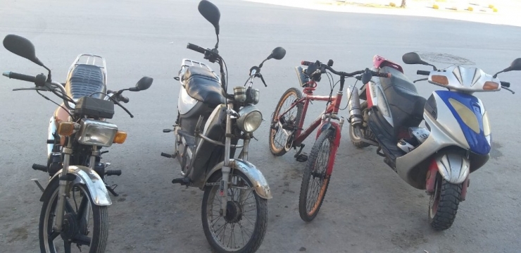 Mersin’de Hırsızlıktan 4 Kişi Tutuklandı