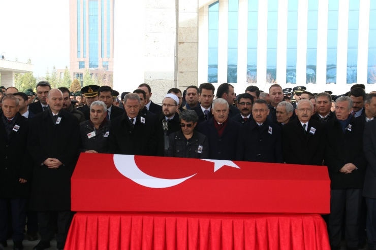 Gözetleme Kulesinden Düşerek Şehit Olan Astsubay Son Yolculuğuna Uğurlandı