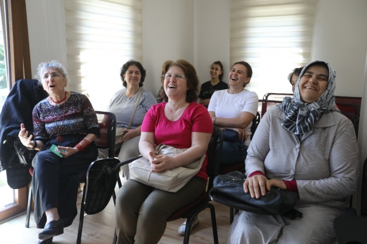 4 Bin 304 Kadının Hayatına Dokundular