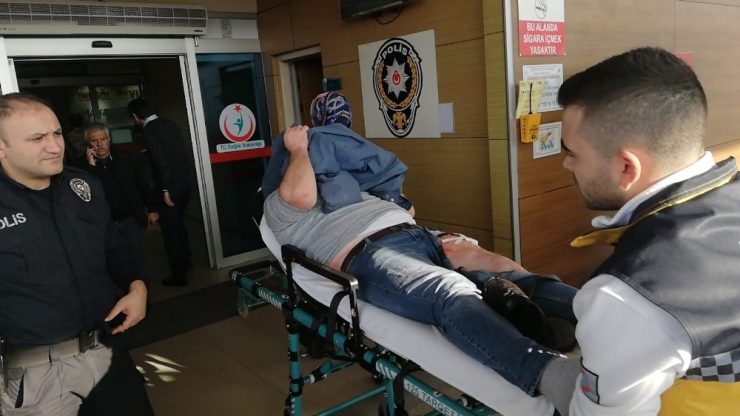 Abi Kardeş Kavgasında Kan Aktı