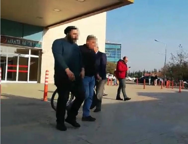 Abi Kardeş Kavgasında Kan Aktı