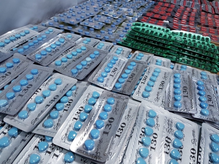 Yılbaşı Öncesi Cinsel İçerikli Ürün Operasyonu