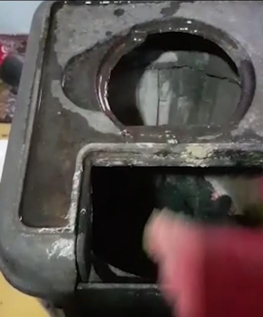 Operasyon Yapan Polis, Yanan Sobada Uyuşturucu Ele Geçirdi