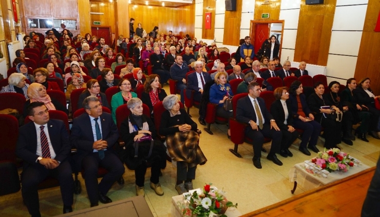 Mehmet Akif Ersoy’un Torunu Selma Argon Ersoy;