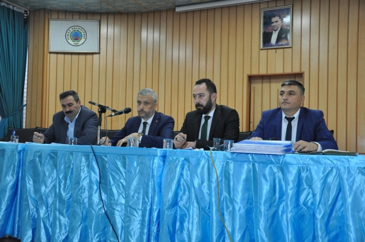 Belediye Dükkanlarından 142 Bin Tl Kira Geliri