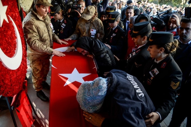 Şehit Bomba İmha Uzmanı Esra Çevik Son Yolculuğuna Uğurlandı