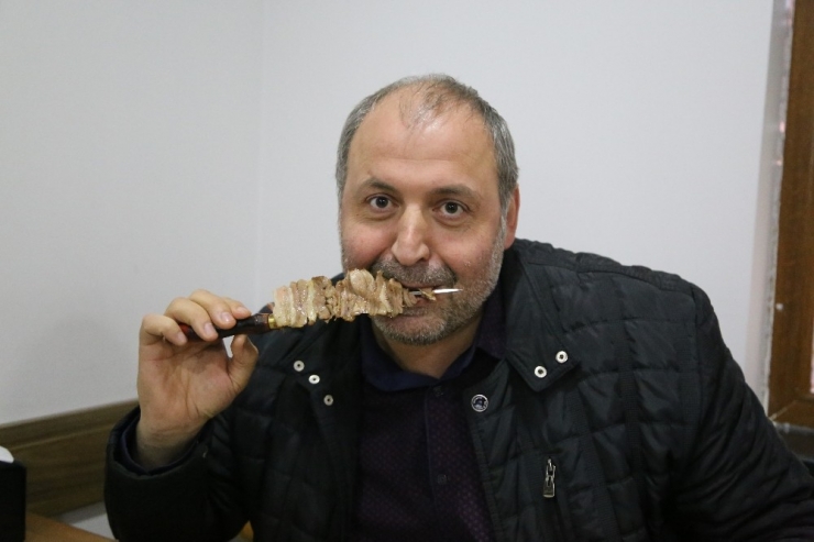 "Cağ Kebabı Kimin?" Tartışması Bitmek Bilmiyor